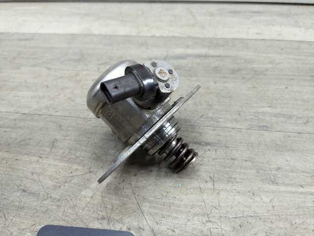 OEM BMW G11 G12 G30 M550 750 Alpina B7 HPFP N63R Engine High Pressure Fuel Pump