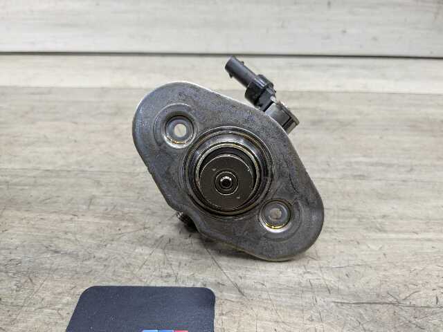 OEM BMW G11 G12 G30 M550 750 Alpina B7 HPFP N63R Engine High Pressure Fuel Pump