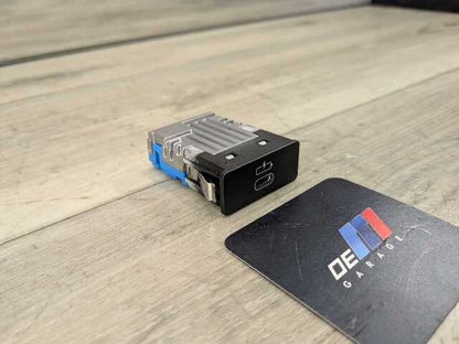 19-24 OEM BMW G20 G30 G05 G06 G07 G29 USB-C Socket Single Port