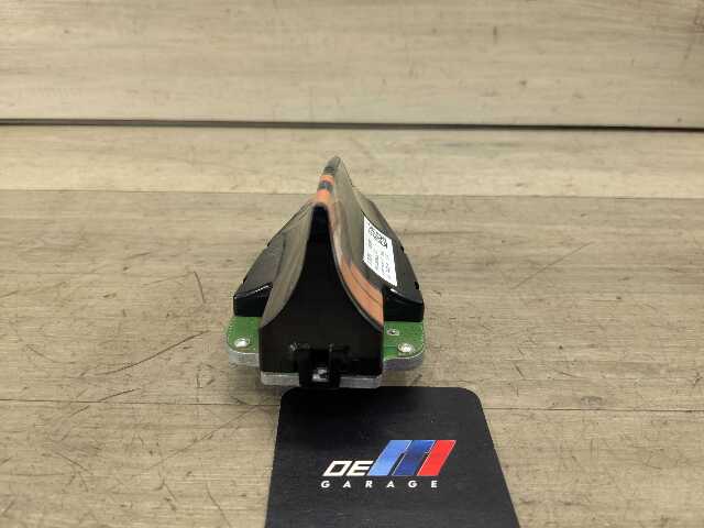 OEM BMW F30 F32 F36 F82 G20 G30 F90 G12 Roof Shark Fin Antenna