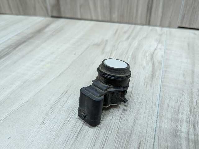 OEM BMW F22 F23 F87 M2 Bumper Parking Distance PDC Sensor White