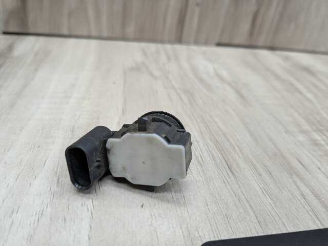 OEM BMW F22 F23 F87 M2 Bumper Parking Distance PDC Sensor White