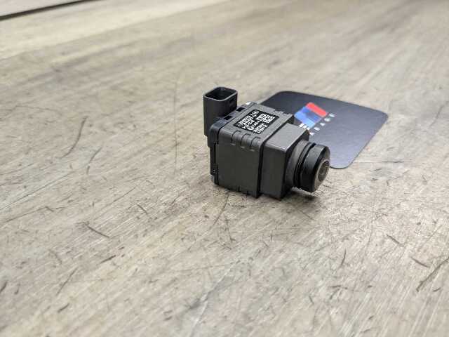 OEM BMW F90 G01 G05 G20 G30 330 M340 X3 X5 Rear View Backup Trunk Camera