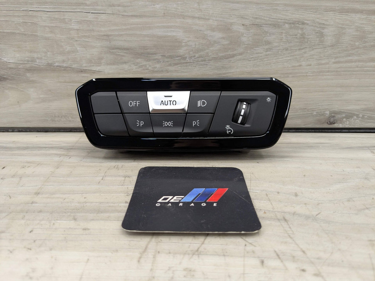OEM BMW G20 G22 G23 G26 G42 G80 G82 G83 Headlight Control Switch Light Module