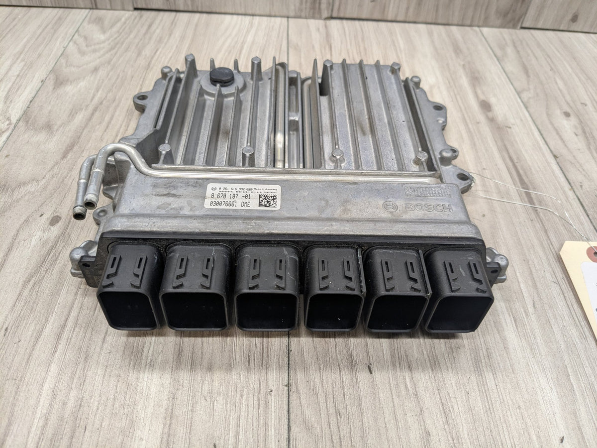 16-19 OEM BMW G11 G12 G30 M550 750 Engine N63 DME ECU Control Module Computer