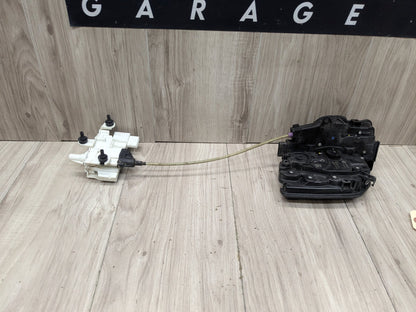 2016 BMW 750i G12 Rear Right Passenger Door Latch Lock Actuator w/ Soft Close 2581898 OEM BMW G12 740 750 B7 REAR RIGHT PASSENGER Door Lock Latch Actuator SOFT CLOSE
