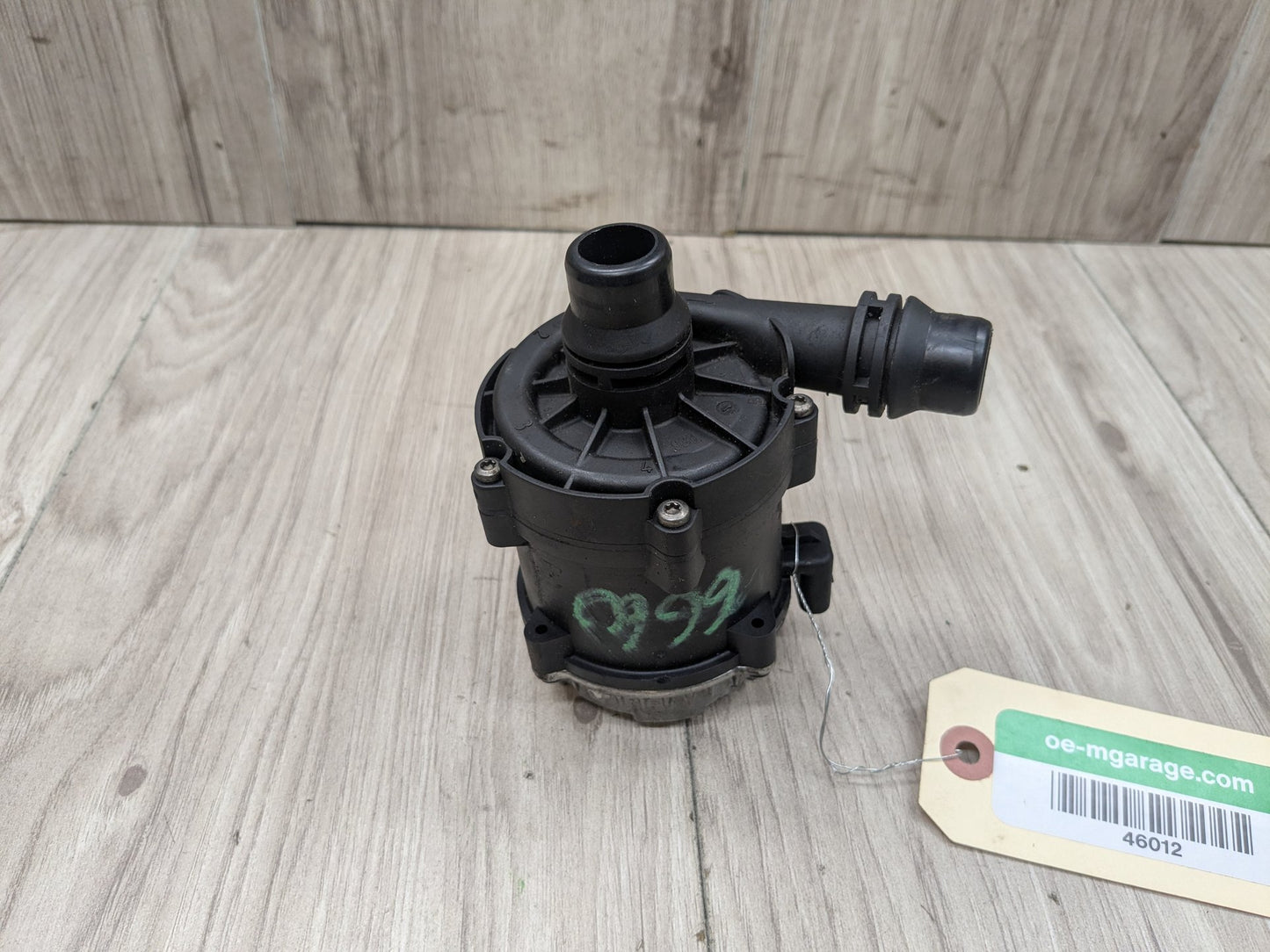 16-24 OEM BMW F90 G11 G12 G30 M5 Engine Electric Auxiliary Water Coolant Pump