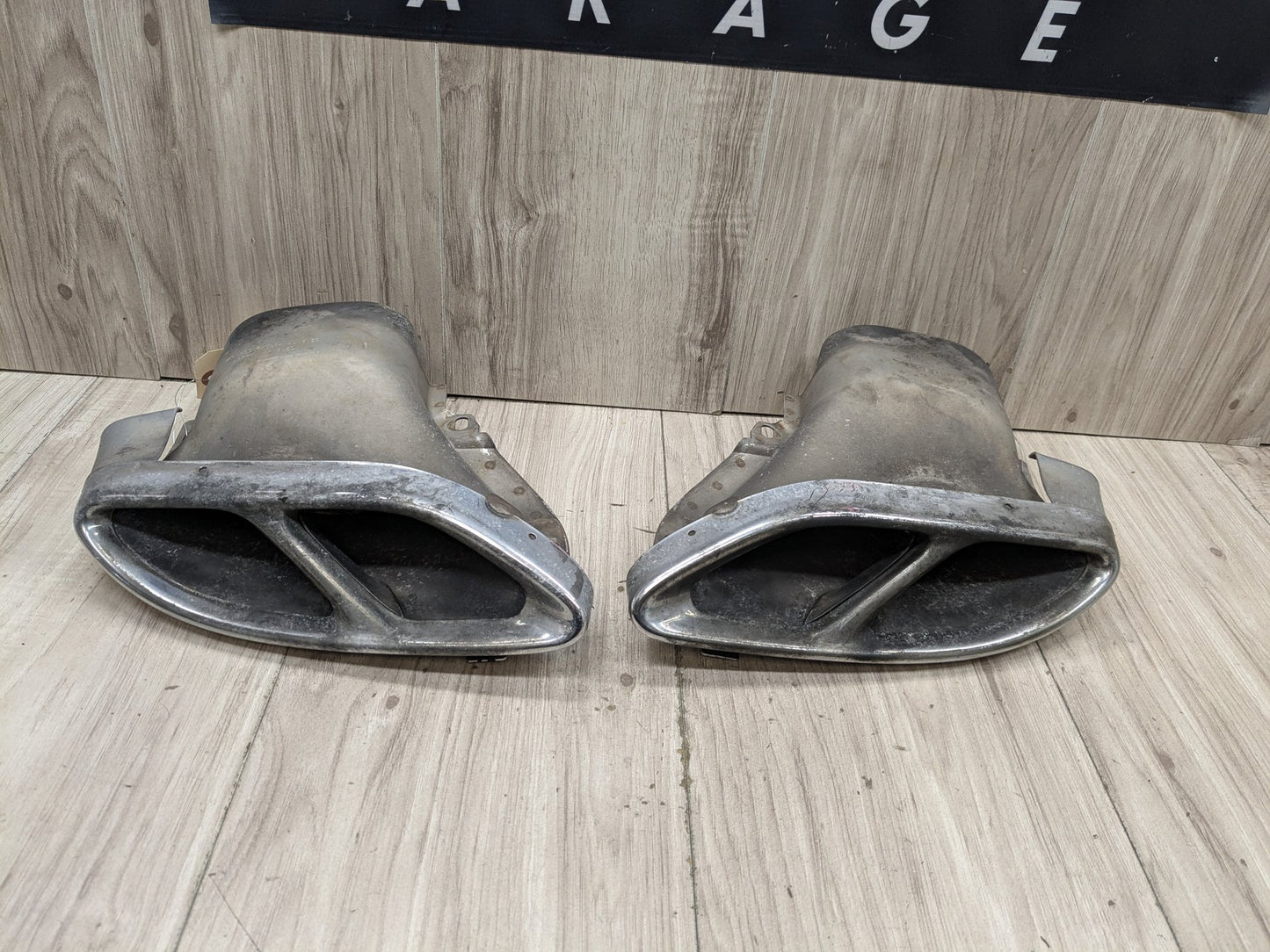 2015-2021 Mercedes-Benz C43 W205 Rear Left Right Exhaust Muffler Tips SET A0004900627
