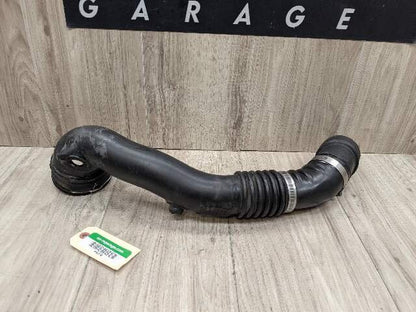 08-13 OEM BMW E88 E90 E92 E93 135 335 Engine Turbo Air Duct
