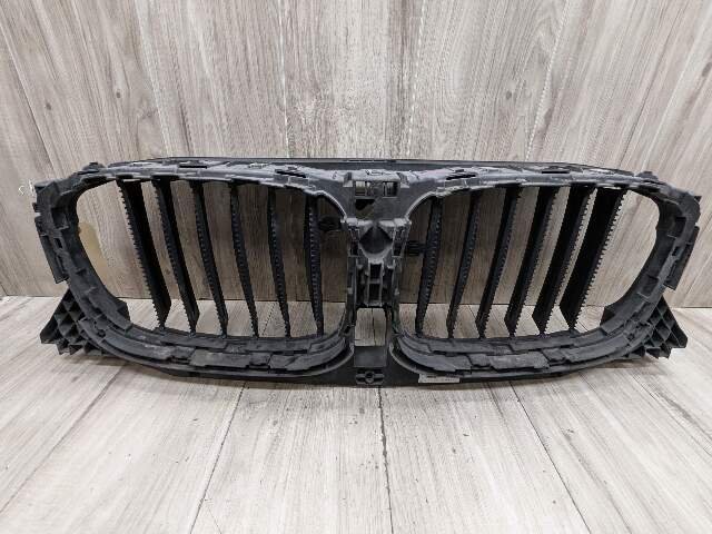 2019 BMW X3 G01 Front Bumper Radiator Air Flap Shutter 7497227