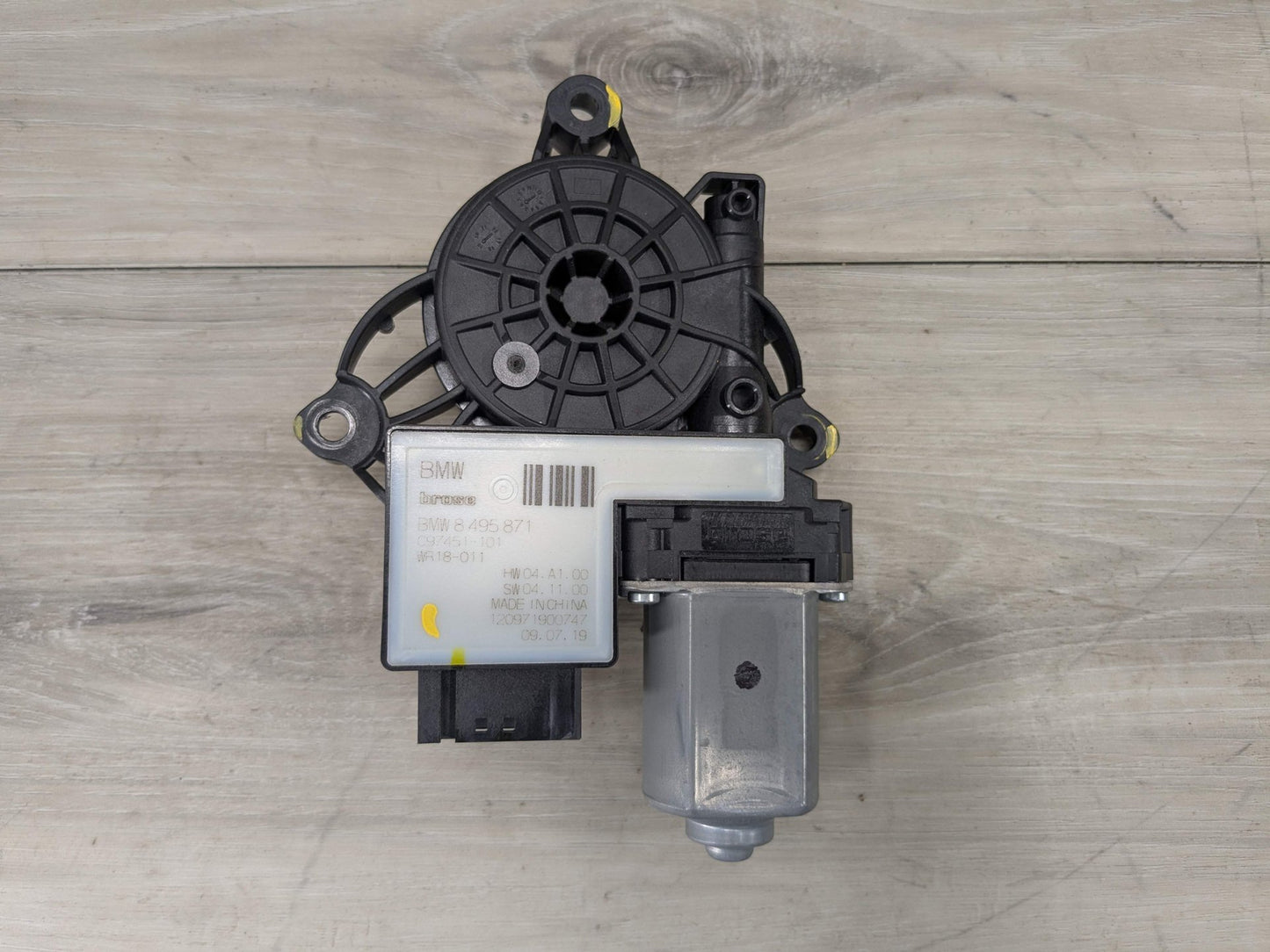 2020 BMW 330i G20 Rear Left Driver Door Window Glass Regulator Motor 8495871 OEM BMW G20 G80 330 M340 M3 REAR Left Driver Side Door Window Regulator Motor