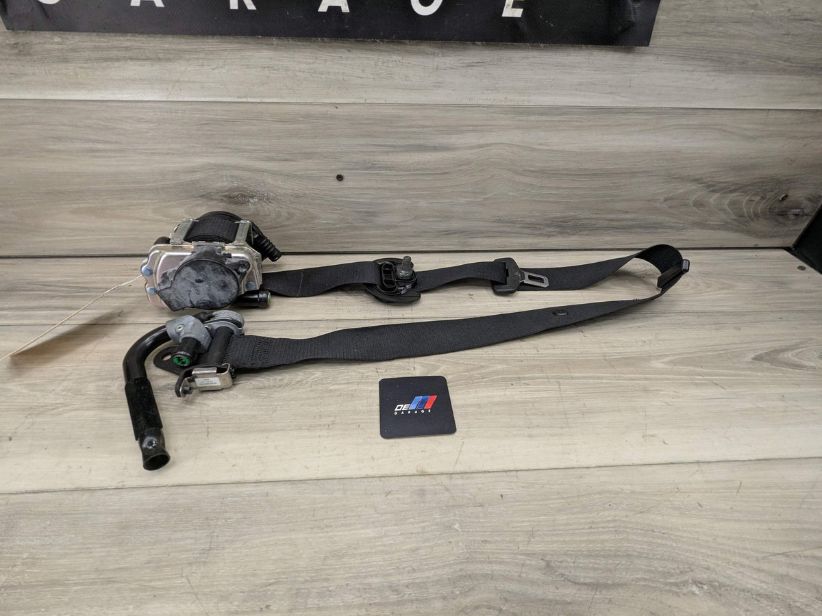 OEM BMW F15 F16 F85 F86 X5 X6 Front Right Passenger Seat Belt Retractor Black