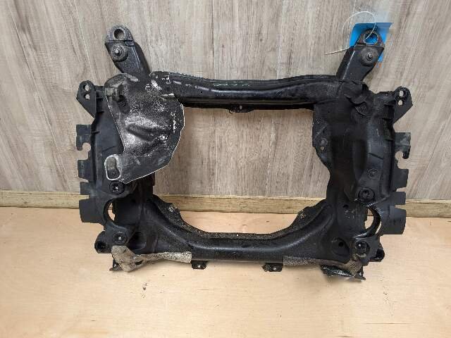 OEM Mercedes W212 E350 E550 4Matic Front Subframe Suspension Crossmember