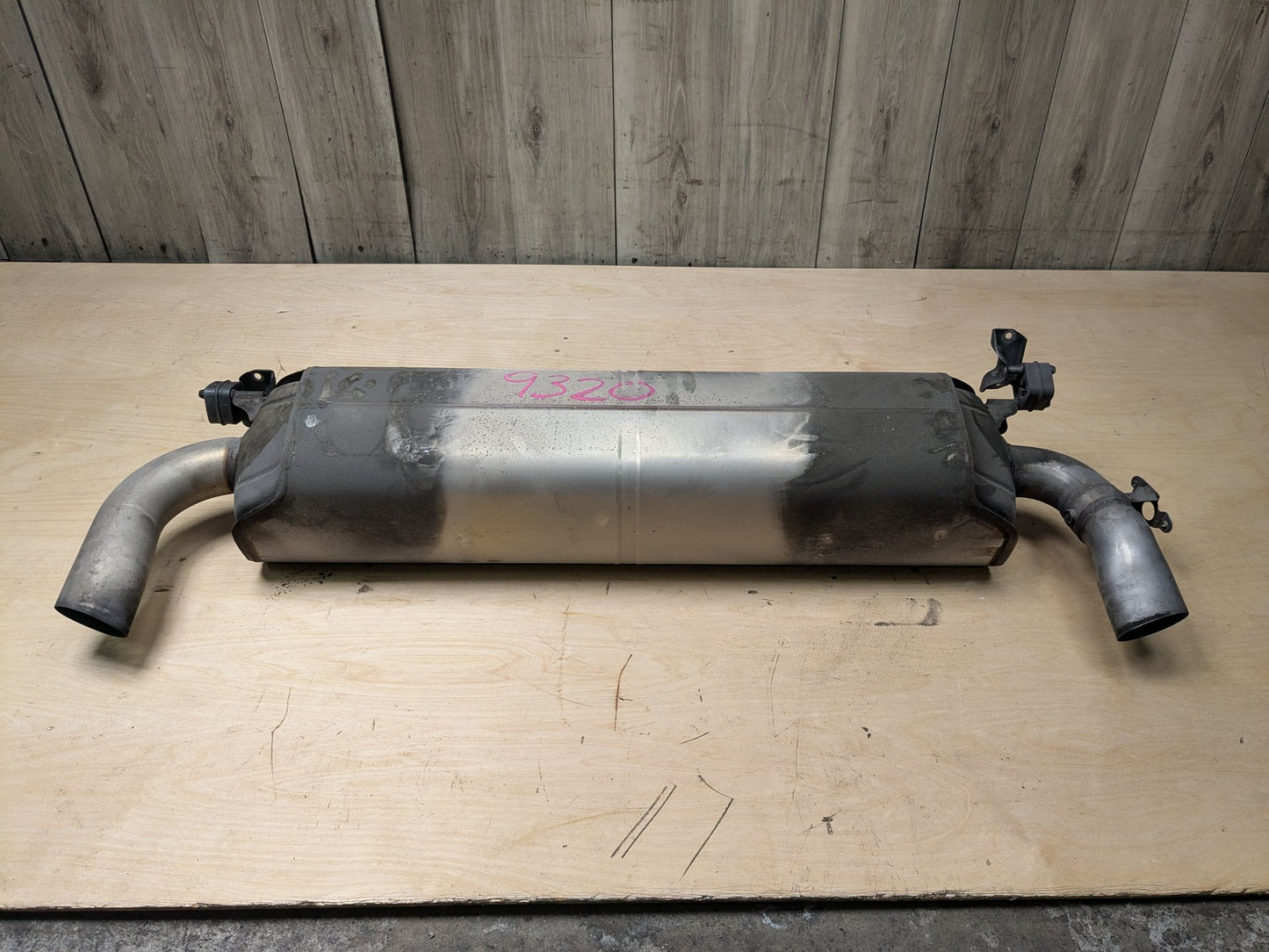 16-22 OEM BMW G12 740 Engine B58 Rear Dual Exhaust Pipe Muffler
