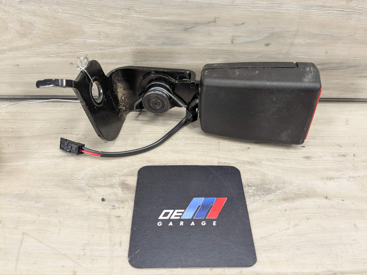18-25 OEM BMW G01 F97 X3M X4M REAR Left Driver Side SeatBelt Seat Belt Buckle