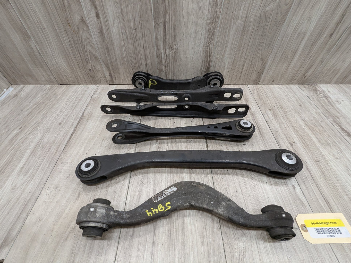 2017-2023 BMW M550i G30 Rear Right Passenger Control Arms SET 6870536 OEM BMW G11 G12 G14 G15 G16 G30 Rear Right Passenger Upper Lower Control Arm SET