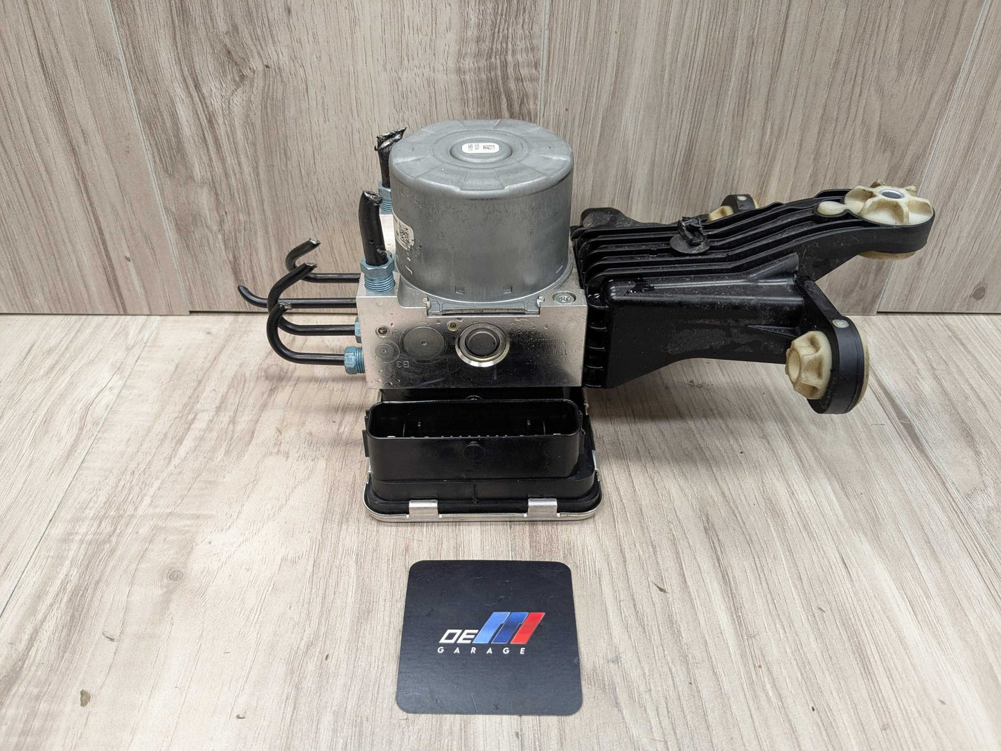 2022 BMW Z4 G29 ABS Pump Module 5A44C38 OEM BMW G20 G22 G23 G26 G29 ABS Brake Pump Anti Lock DSC Dynamic Control