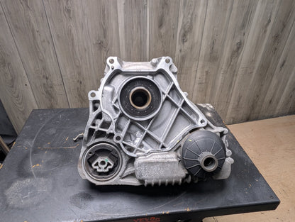 2018 BMW M550i N63B44O2 Transmission Transfer Case 87202k 8485036
