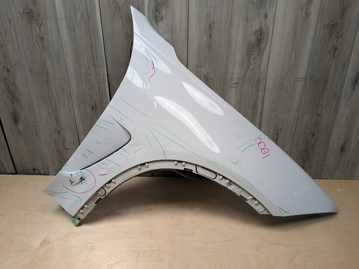 *NOTE* 14-18 OEM BMW F15 X5 Front Right Passenger Side Fender Panel White 300 White ALPINWEISS III (300)