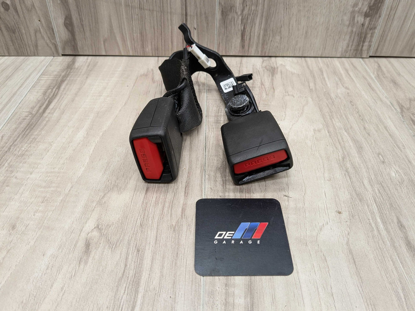19-24 OEM BMW G20 G21 G80 330 M340 M3 Rear Left Driver Seatbelt Seat Belt Buckle