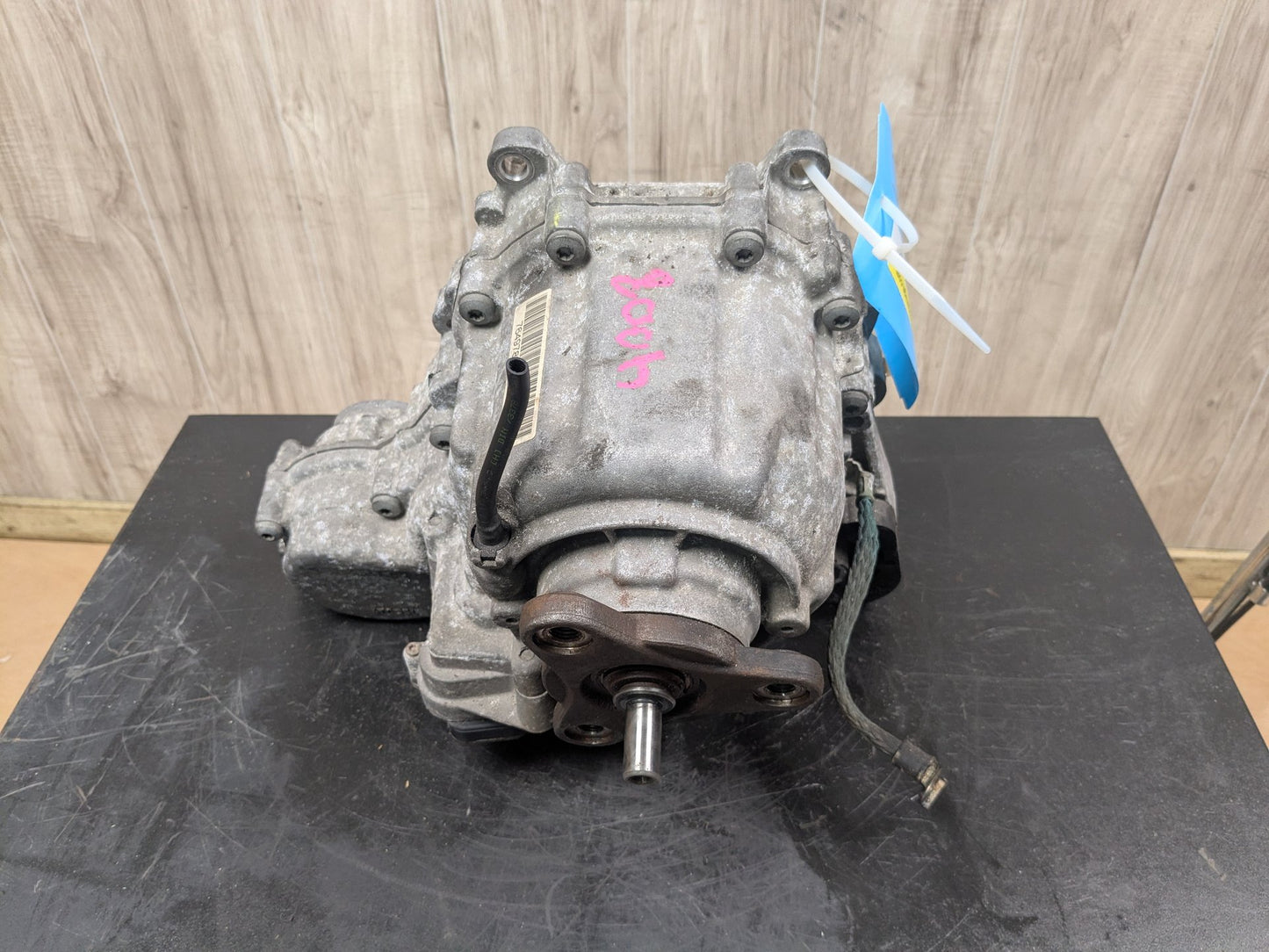 2013 BMW 750i N63B44O1 Transmission Transfer Case k 7649782