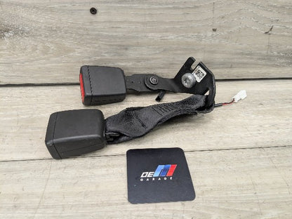 20-24 OEM BMW F44 228 M235 Rear Center Middle Seatbelt Seat Belt Buckle