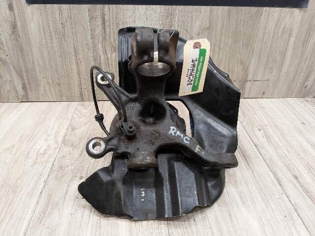 2004 BMW Z4 E85 Front Left Driver Spindle Knuckle w/ Bearing 1096429