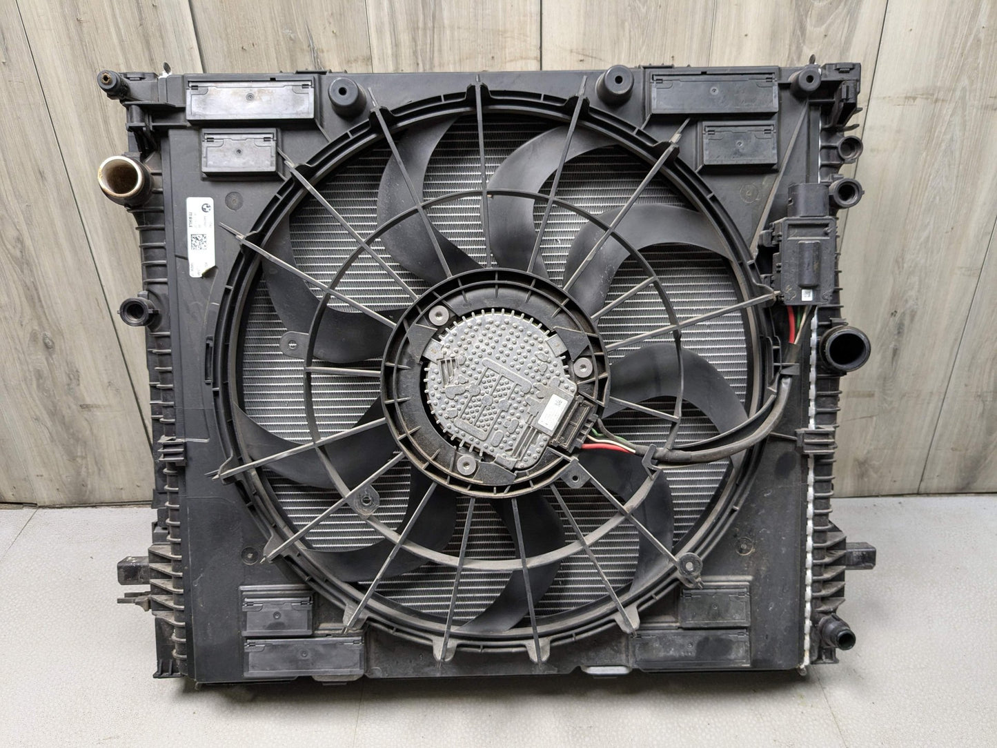 18-24 OEM BMW G01 G02 X3 X4 30i 30iX B46 Radiator Condenser Fan Shroud SET 400W