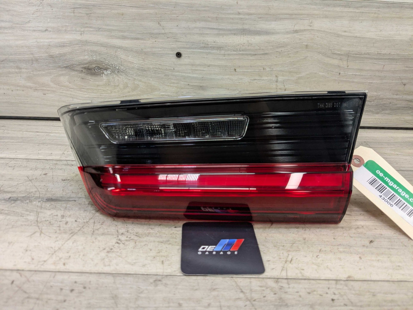 2019 BMW 330i G20 Rear Right Passenger Inner Tail Light 7420456 19-21 OEM BMW G20 G80 330 M340 M3 Rear Right Passenger LED Inner Stop Tail Light