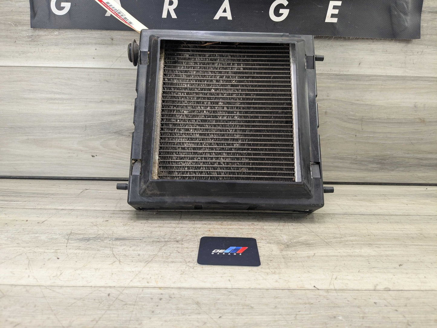 2018 BMW M550i G30 Left or Right Secondary Auxiliary radiator 8619383 OEM BMW F90 F93 G12 G16 G30 M5 M8 Secondary Auxiliary Coolant Remote Radiator