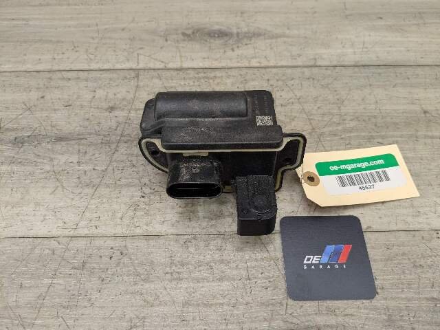 OEM BMW F15 F16 F85 F86 X5 X6 Battery Distribution B+ Junction Terminal Module