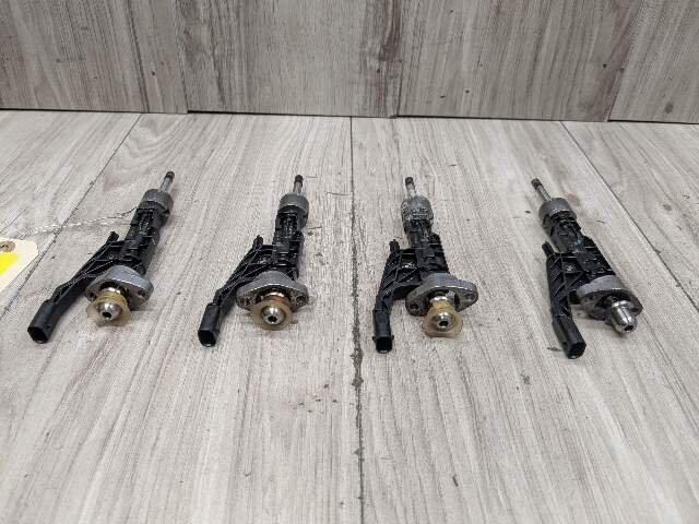 OEM BMW F44 F48 G01 G05 G20 G26 G30 G42 Engine High Pressure Fuel Injectors Set