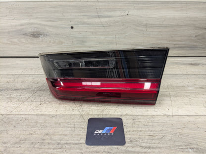 2021 BMW 330i G20 Rear Right Passenger Inner Tail Light 7495090 PRE-LCI OEM BMW G20 G80 330 M340 M3 Rear Right Passenger Inner Stop Tail Light OEM