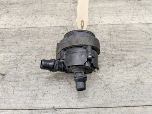 2017-2023 BMW M550i G30 Auxilary Water Coolant Pump 9372723 OEM BMW F90 F93 G11 G12 G16 G30 M5 Engine Electric Auxiliary Water Coolant Pump OEM