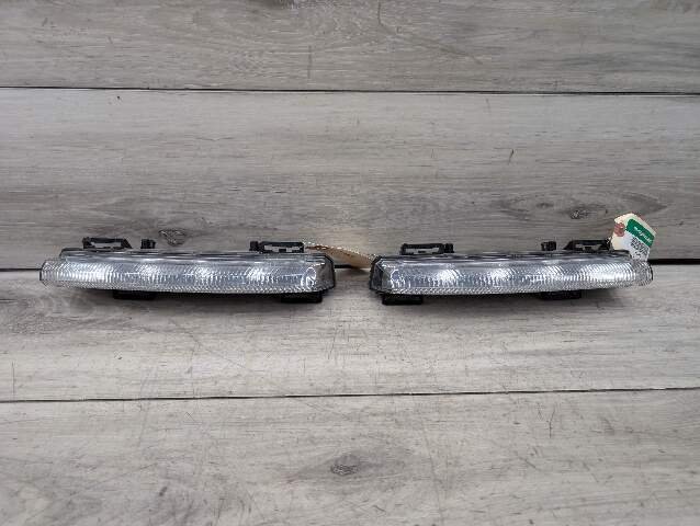 OEM Mercedes W204 W207 W212 Front Left Right DRL Daytime LED Fog Light Lamp SET