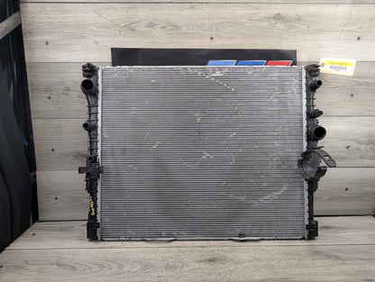 2017-2023 BMW M550i G30 Cooling Radiator 8743667 *16-19 OEM BMW G11 G12 G30 750 M550iX Coolant Radiator N63R