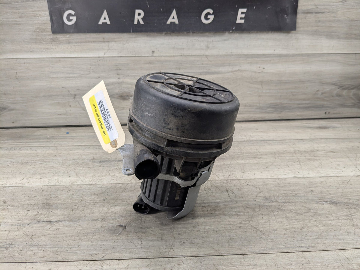 2003-2008 BMW Z4 E85 Secondary Smog Air Injection Pump 7514953 OEM BMW E65 E83 E85 X3 Z4 Engine M54 N60 Secondary Smog Air Injection Pump Motor OEM