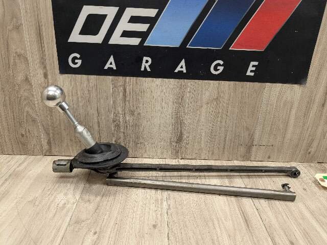 03-05 OEM BMW E85 Z4 M54 MANUAL Transmission Shift Arm and Lever Assembly Q Boot
