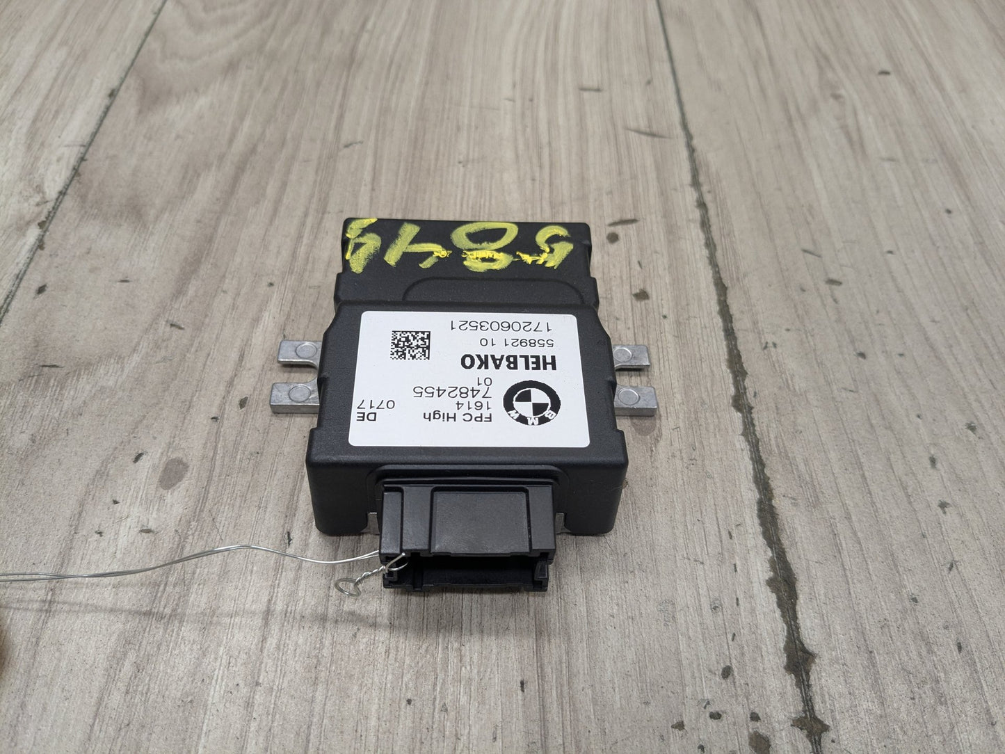 17-21 OEM BMW G30 G32 G12 G01 G82 F90 M5 Fuel Pump Control Module Unit HELBAKO