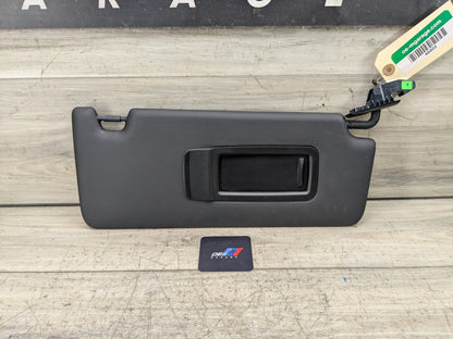 2020 BMW 330i G20 Front Right Passenger Sun Visor 8092728 19-24 OEM BMW G20 G80 330 M340 M3 Right Passenger Side Interior Sun Visor Black