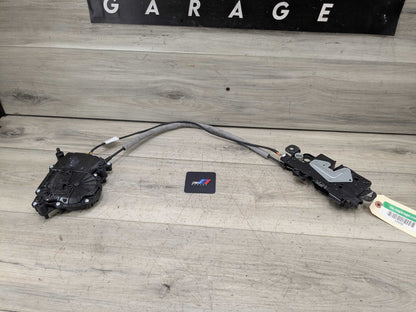 2018 BMW X3 G01 Liftgate Trunk Lid Liftgate Lock Latch Actuators SET 7383561 OEM BMW F90 F97 G01 G12 G22 G30 X3 M5 Trunk Lid Actuator Latch Lock System SET
