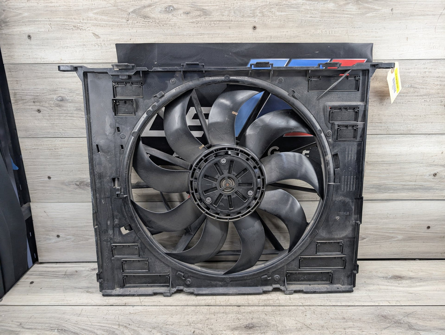 2017-2023 BMW M550i G30 Fan Shroud Housing w/ Motor 7953398 18-20 OEM BMW G30 F90 M5 M550 Engine N63 S63 Radiator Cooling Fan Motor 1000W