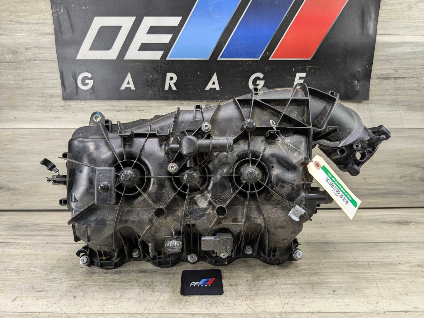 OEM BMW G01 G20 G26 G30 230 330 430 530 X3 Engine B46 Intake Manifold 8647975