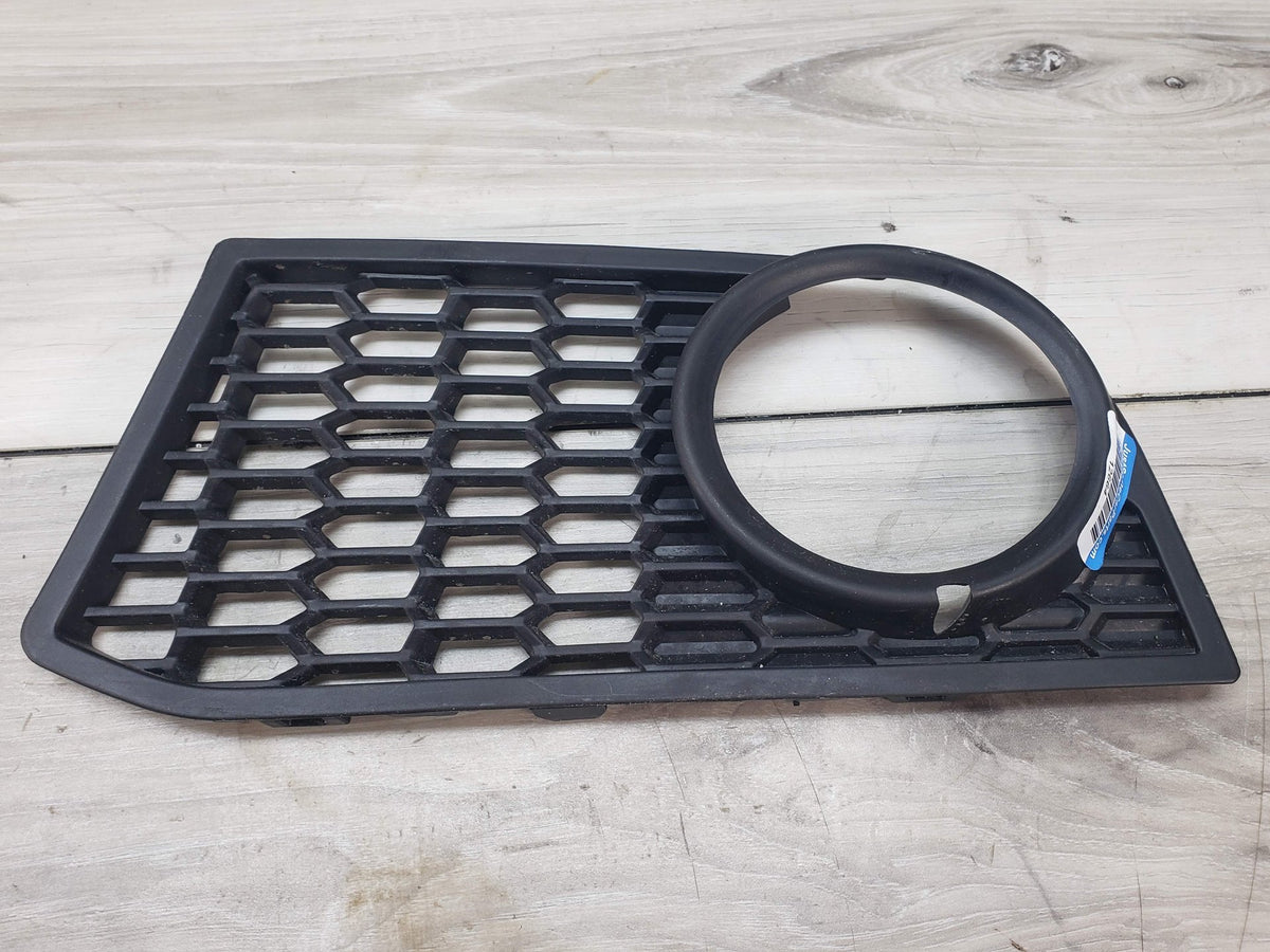 2012 BMW 535i F10 Front Left Driver Bumper Cover Grille Fog Light Lamp Grille Mesh