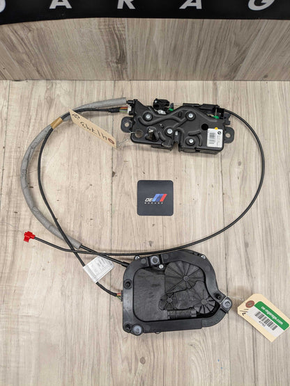 2017 BMW 740i G12 Liftgate Trunk Lid Liftgate Lock Latch Actuators SET 7357097 16-22 OEM BMW G11 G12 740 750 M760 Trunk Lid Power Lock Drive Actuator