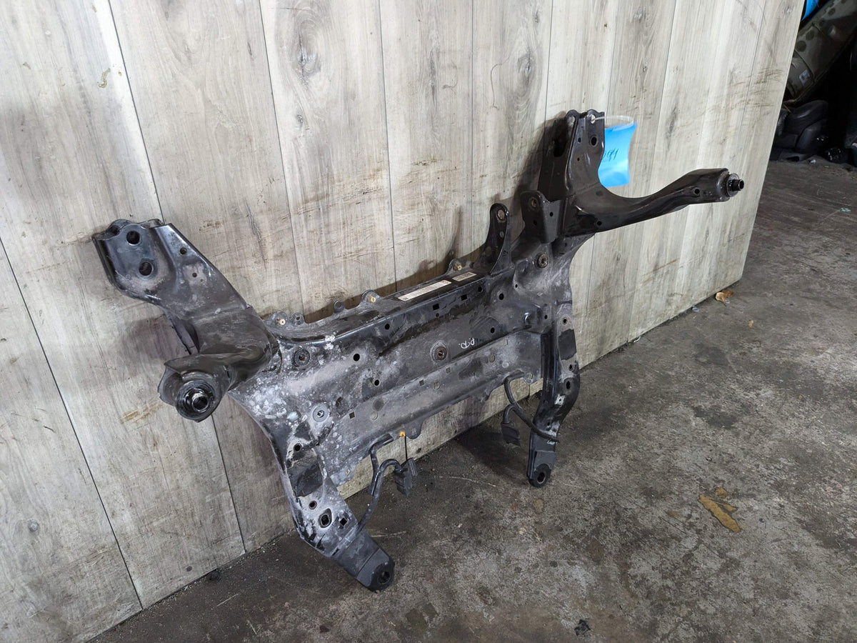 2018 BMW X2 F39 Front Axle Support Crossmember Subframe 6872729 16-24 OEM BMW F39 F44 F48 X1 X2 Front Axle Subframe Carrier Crossmember Cradle OEM