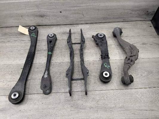 2017 - 2023 BMW M550i G30 Rear Right Passenger Control Arms SET 6861114 N63B44O2