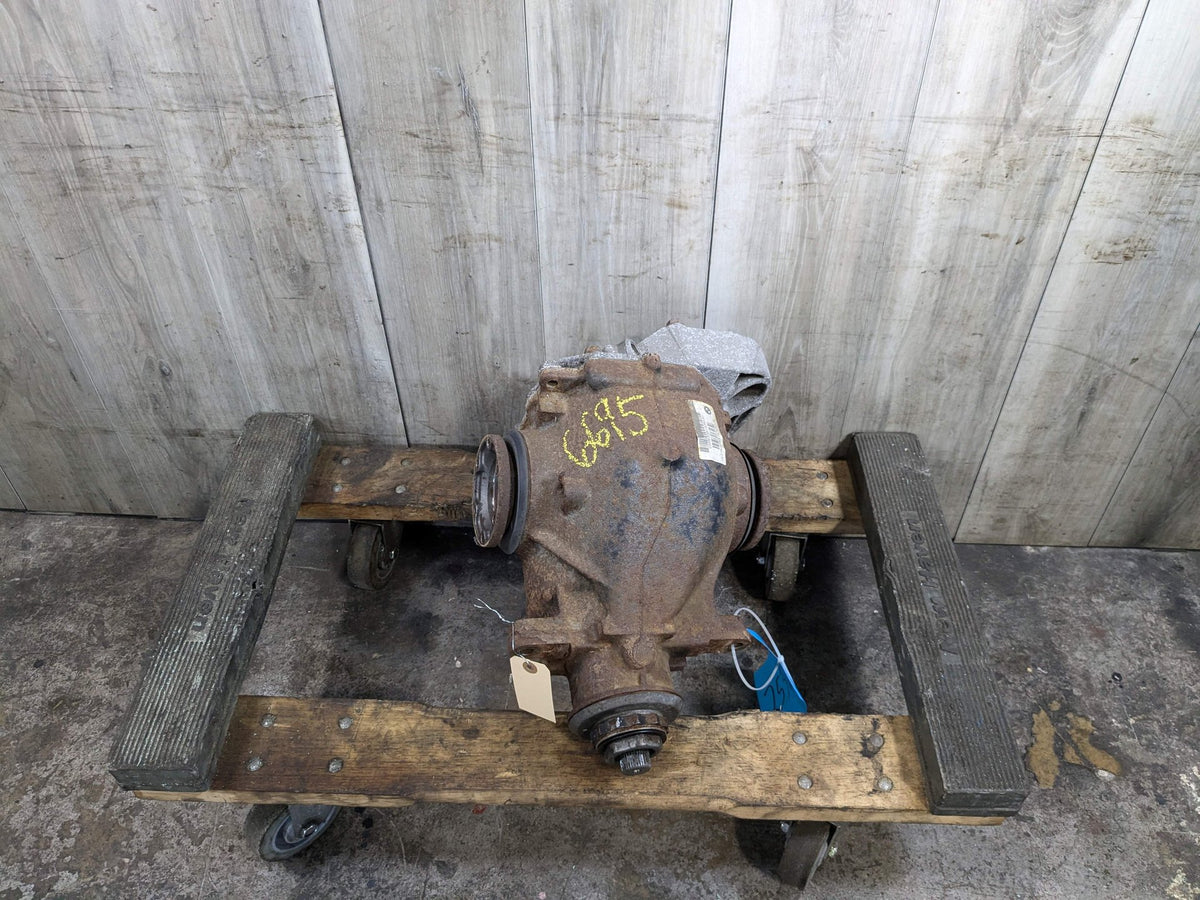 2010 BMW 335d E90 Rear Axle Carrier Differential k 7571175