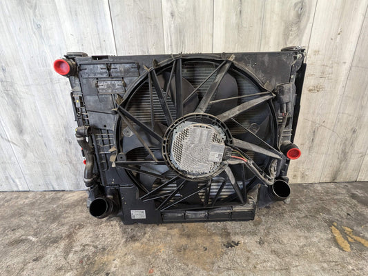 11-16 OEM BMW F25 X3 F26 X4 N55 Radiator w/ Cooling Fan Shroud 600W Assembly
