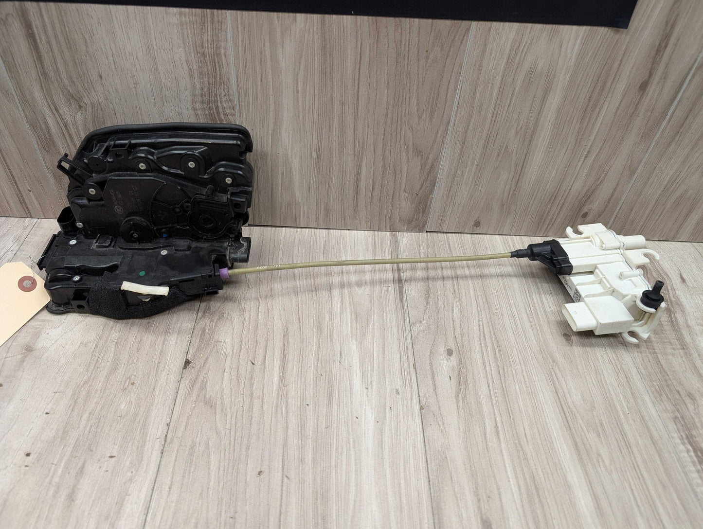 2017 BMW 740i G12 Rear Right Passenger Door Latch Lock Actuator w/ Soft Close 2581898 OEM BMW G12 740 750 B7 REAR RIGHT PASSENGER Door Lock Latch Actuator SOFT CLOSE